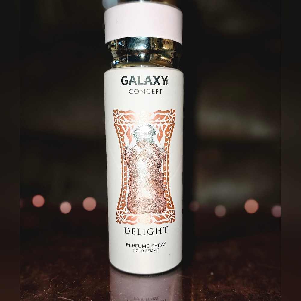 Delight Perfume Spray for Women - White and Gold